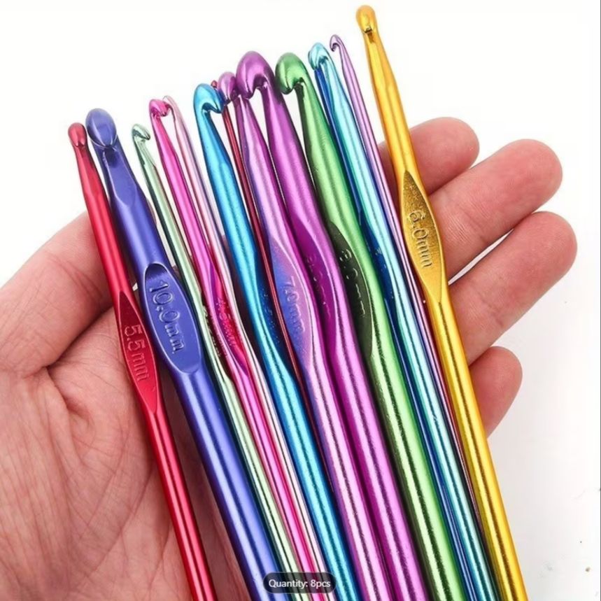12 Pcs Colorful Plastic Handle Aluminum Crochet Hooks Set – Premium Knitting & DIY Craft Tools for Beginners & Experts