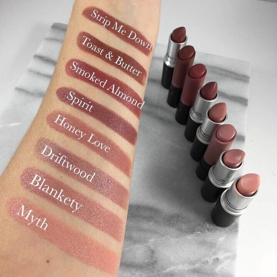 Long-Lasting Matte Finish Lipsticks